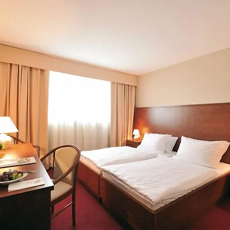 Hotel Restaurant Hoettche 3*