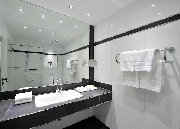 Restaurant Hoettche Otel 3*